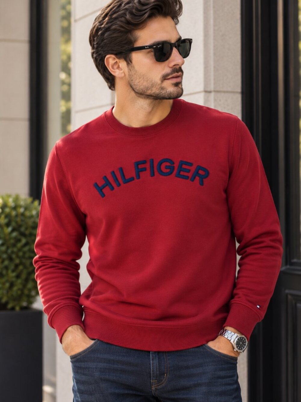 Tommy Hilfiger Men’s Logo Crewneck Sweatshirt Red Navy Embroidered Size M